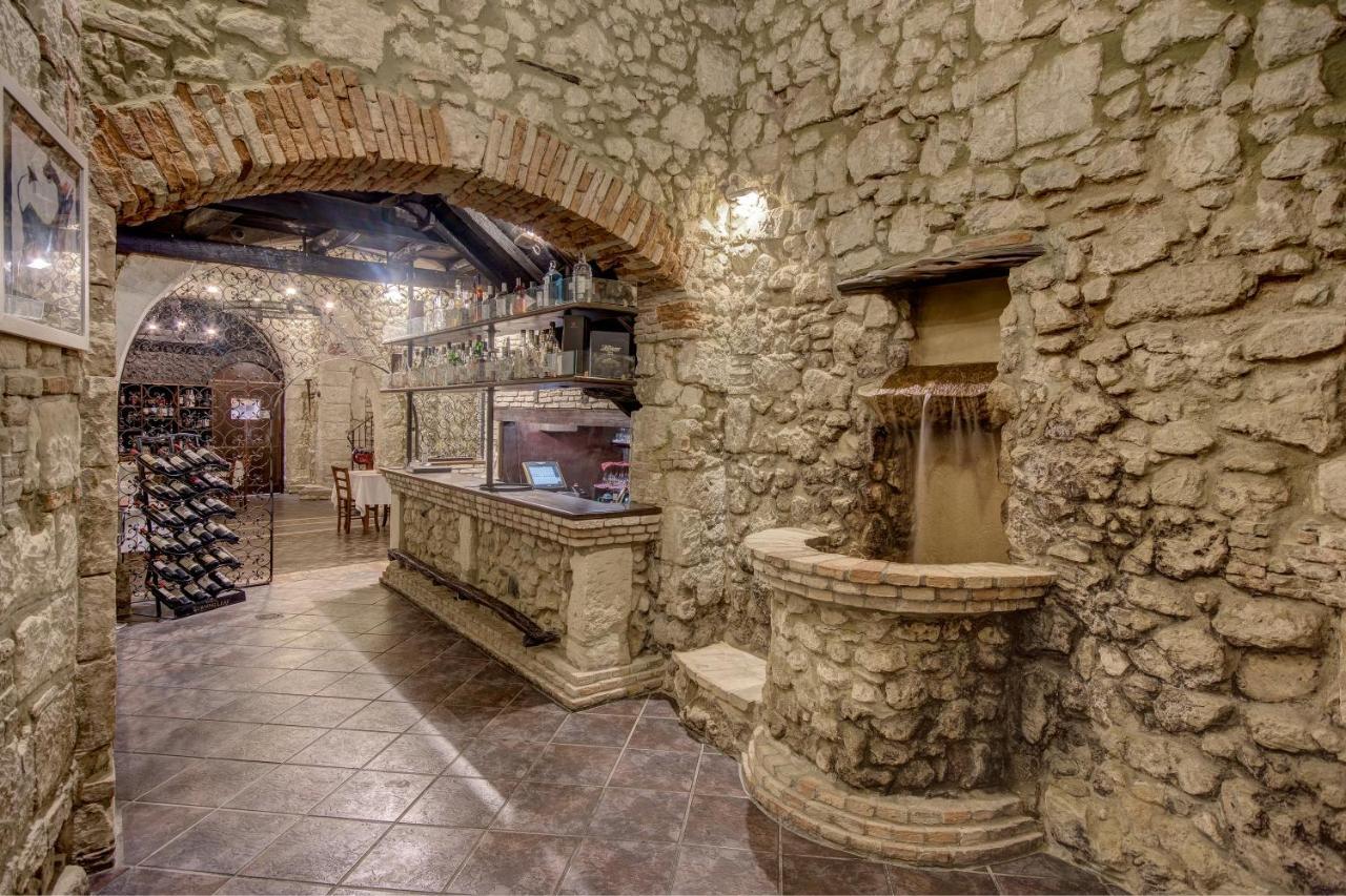 Right House Di Via Sulis - Best Neighborhood In The Town Cagliari Luaran gambar